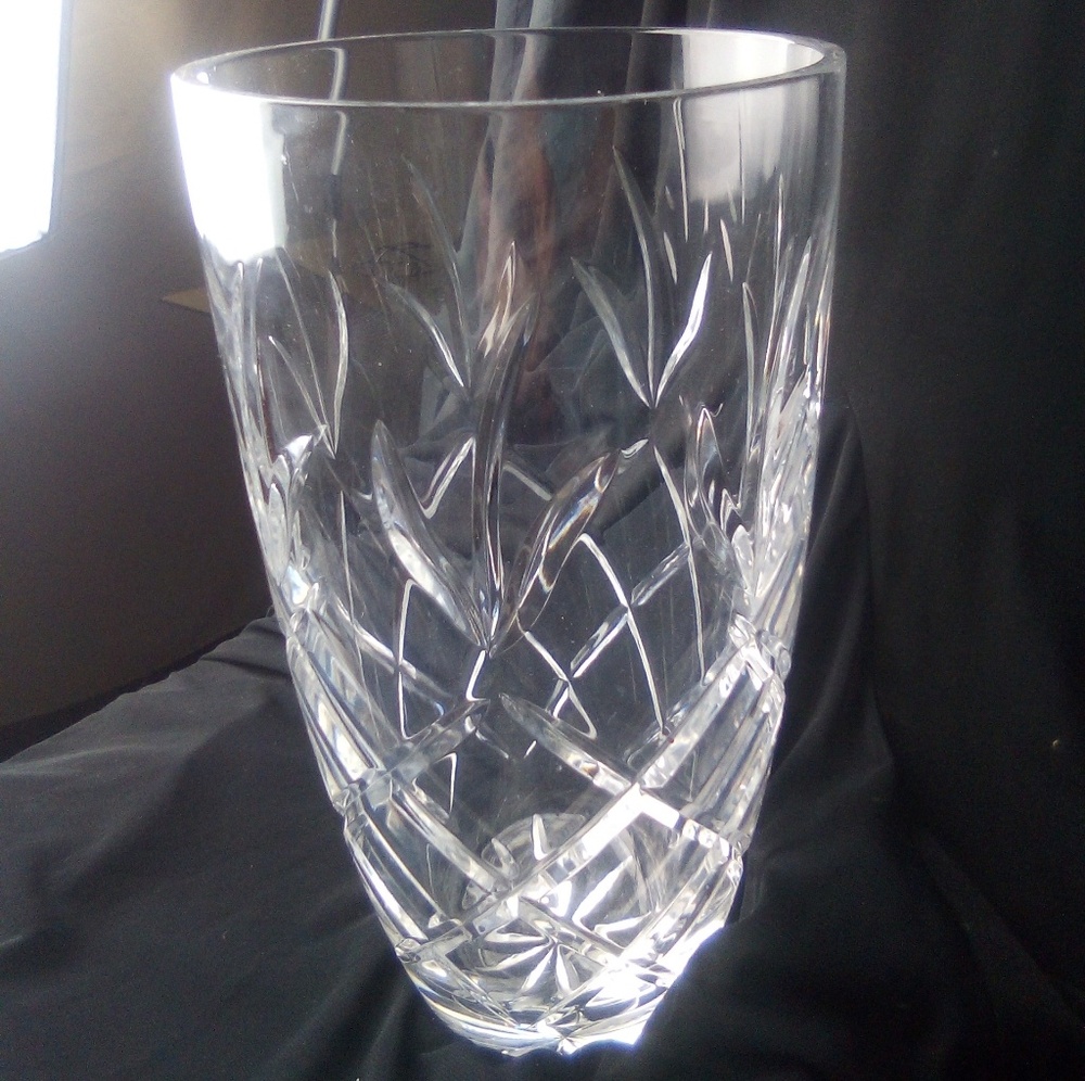 Mikasa Crystal Vase 10" Tall